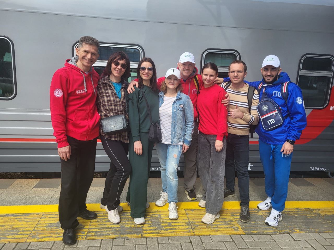 В Сочи стартовал спортивный праздник для трудовых коллективов.
